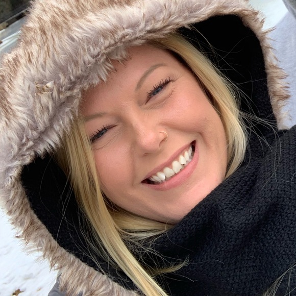 Meet your Posher, Terri - Picture 2 of 3